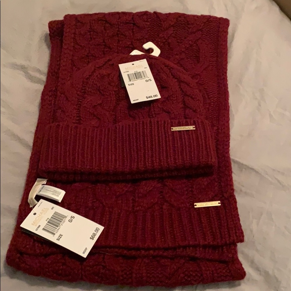 New! Michael Kors cable cuff hat and scarf